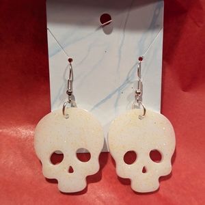 Skull dangles